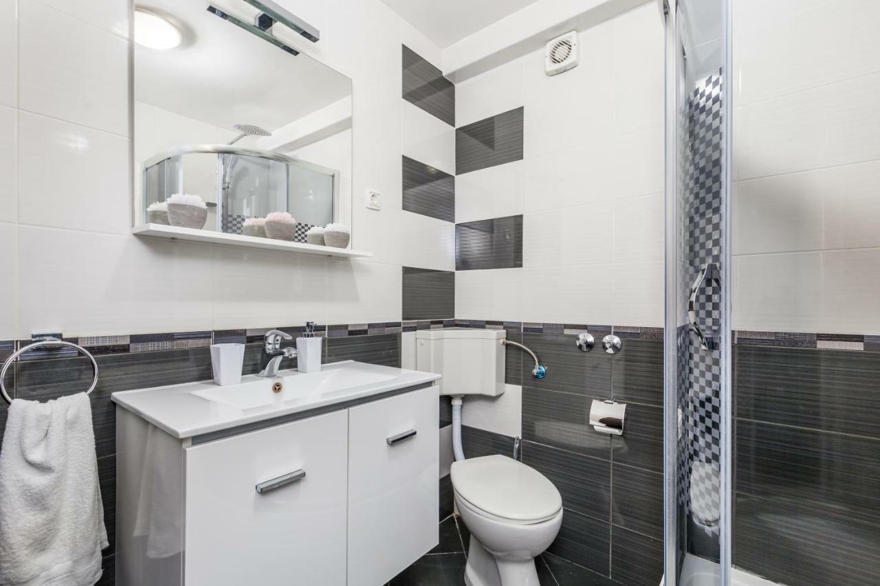 Apartman Javor Lejlighed Otočac Eksteriør billede