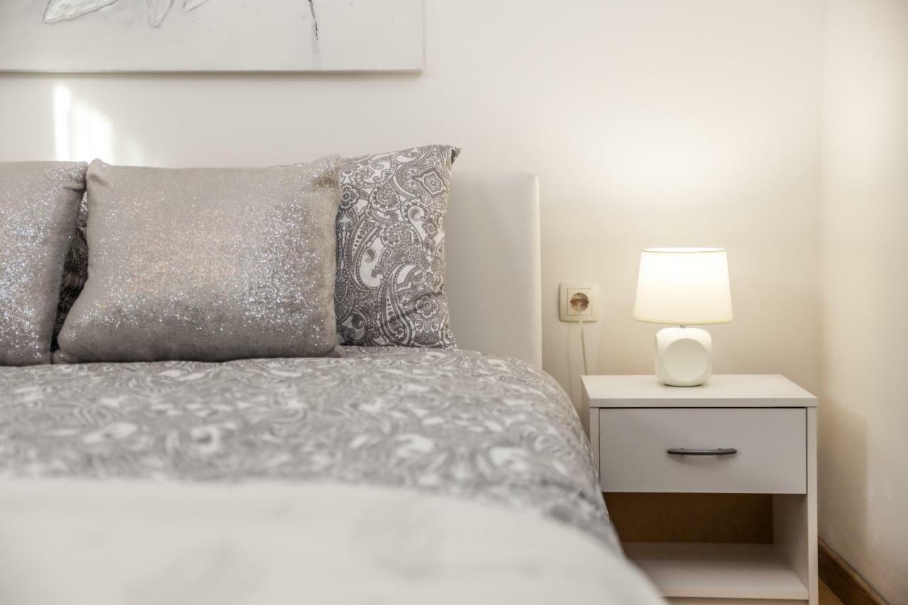 Apartman Javor Lejlighed Otočac Eksteriør billede