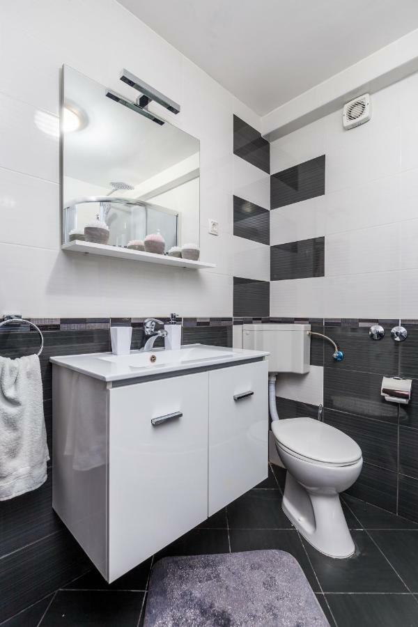 Apartman Javor Lejlighed Otočac Eksteriør billede