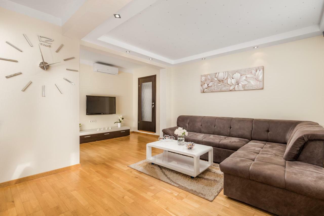 Apartman Javor Lejlighed Otočac Eksteriør billede